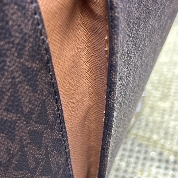 Michael Kors Jersey Signature Dark Brown and Tan Tote Approx. 16 x 11 x 6 - Picture 12 of 17